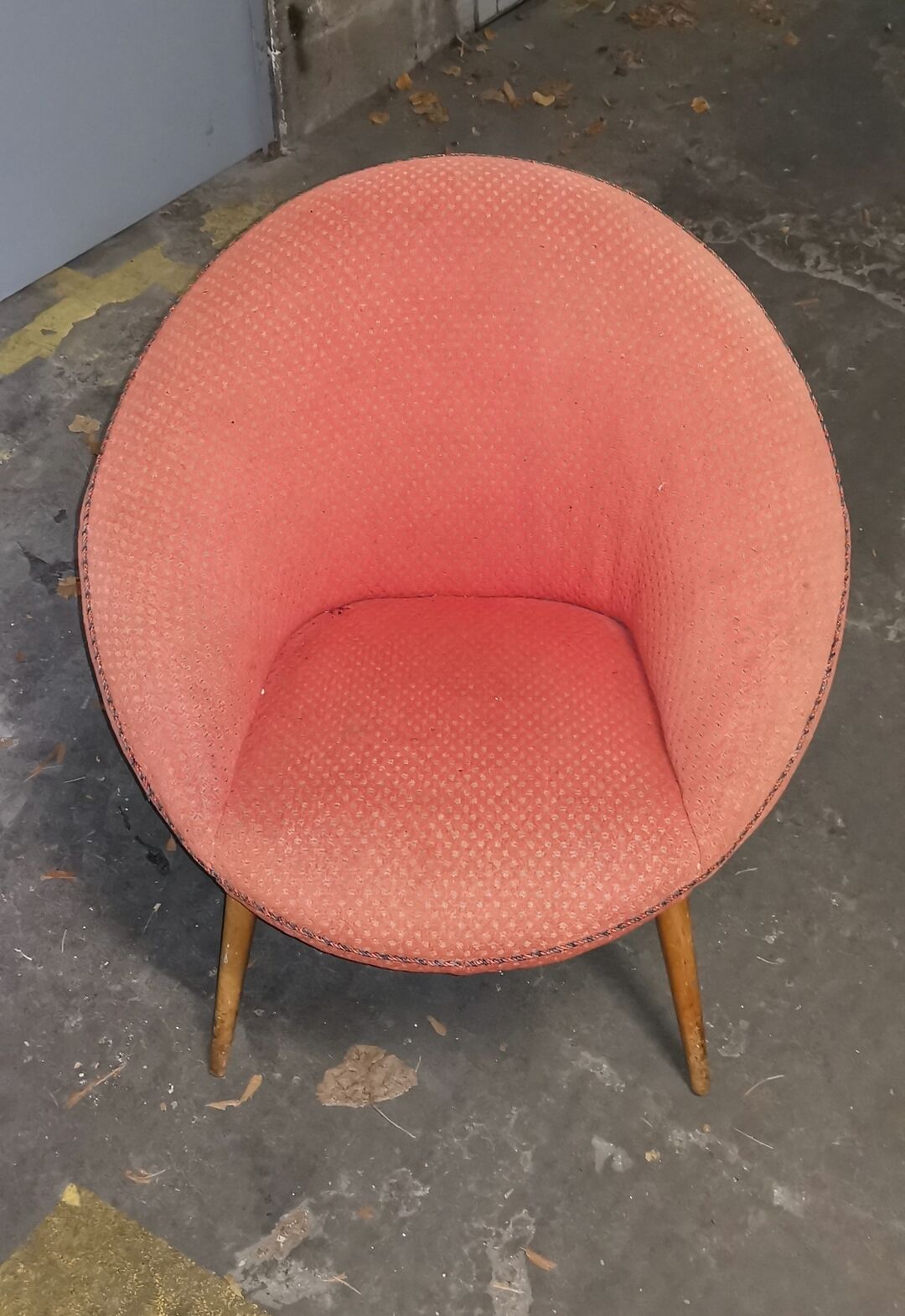 Fauteuil rond egg vintage années 50