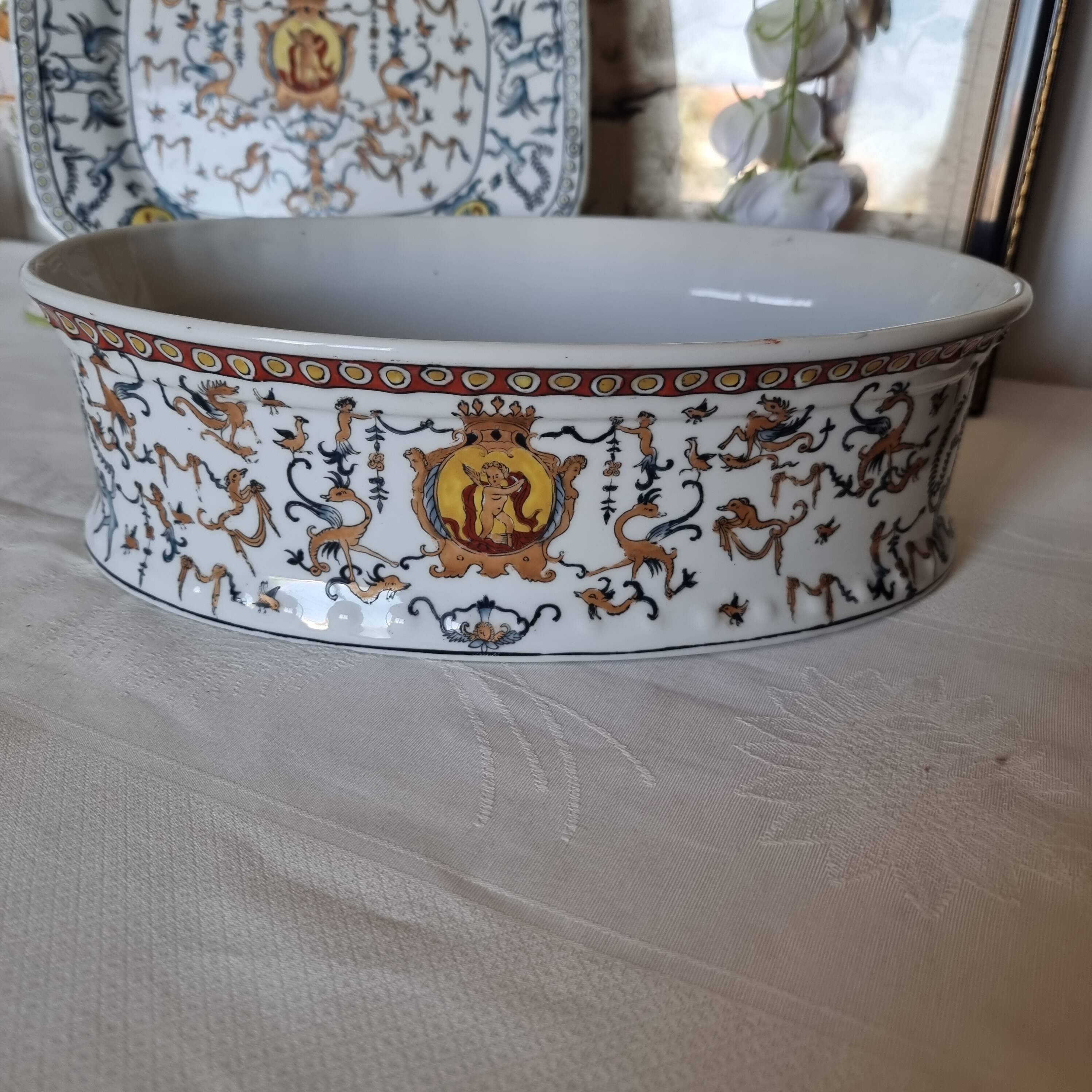 Hand-painted Toussi Court plate or tray and planter set