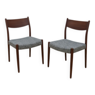 Scandinavian pair of chairs