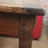 Oak farm table with 2 drawers