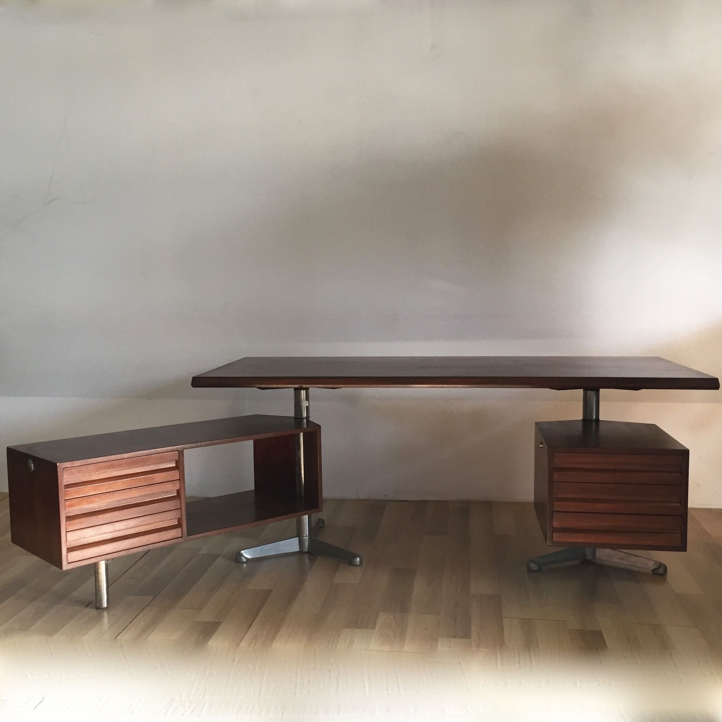 Osvaldo Borsani desk 70