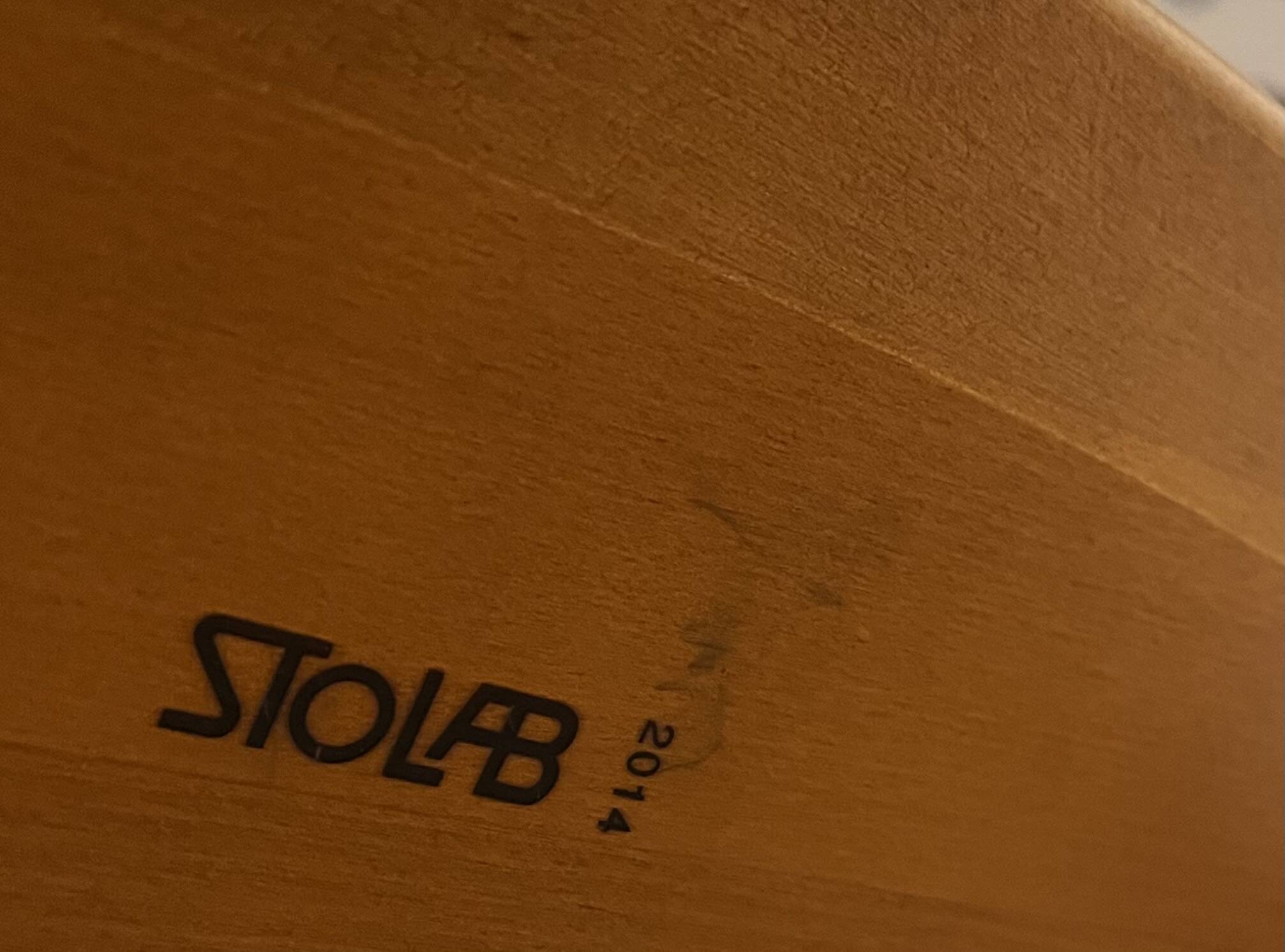 Scandinavian coffee table 3 legs - Stolab