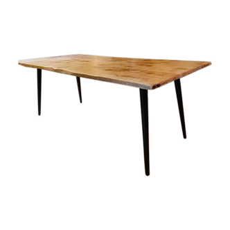 Solid oak coffee table, black metal legs