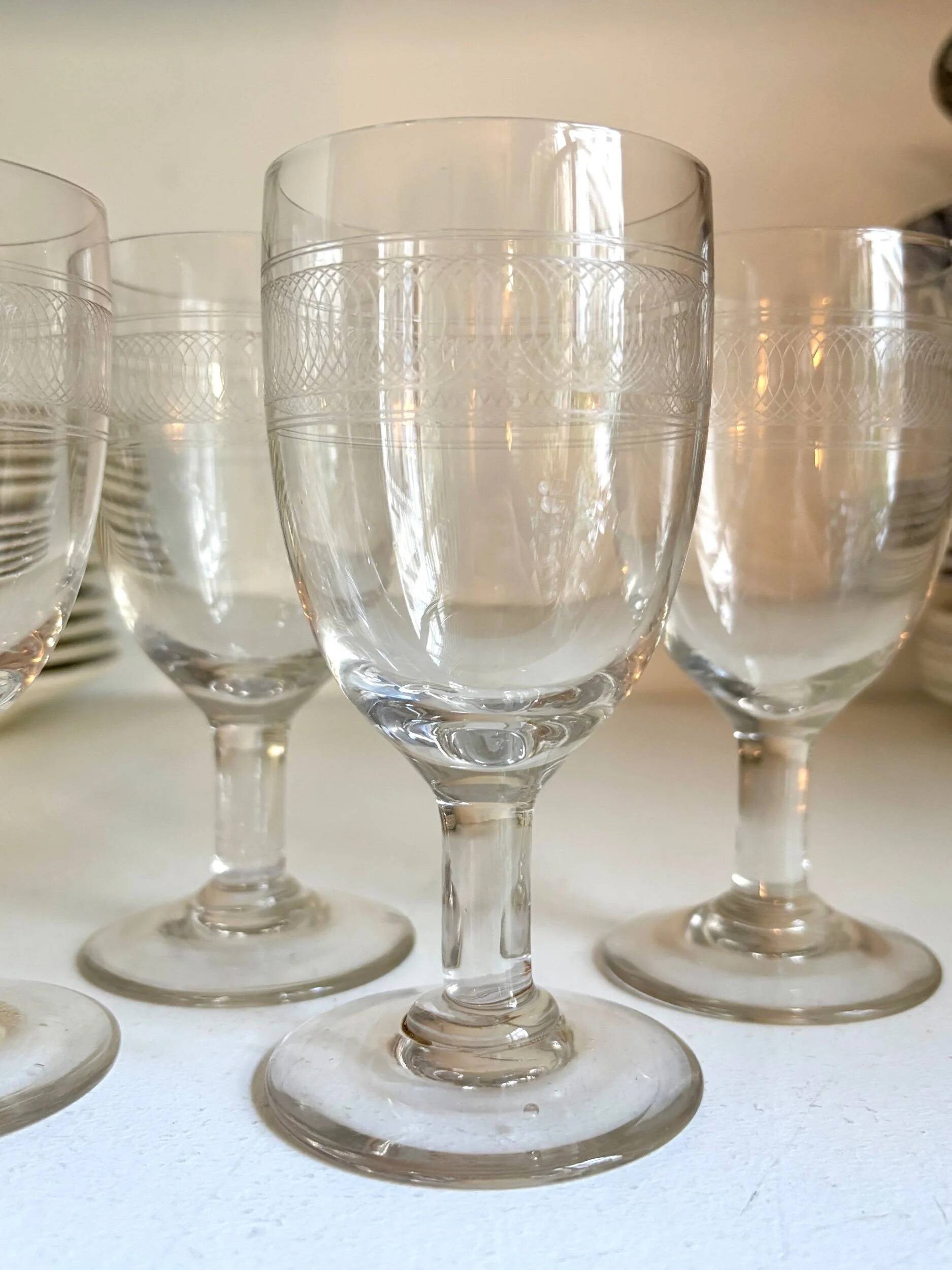 4 guilloché crystal stemmed glasses