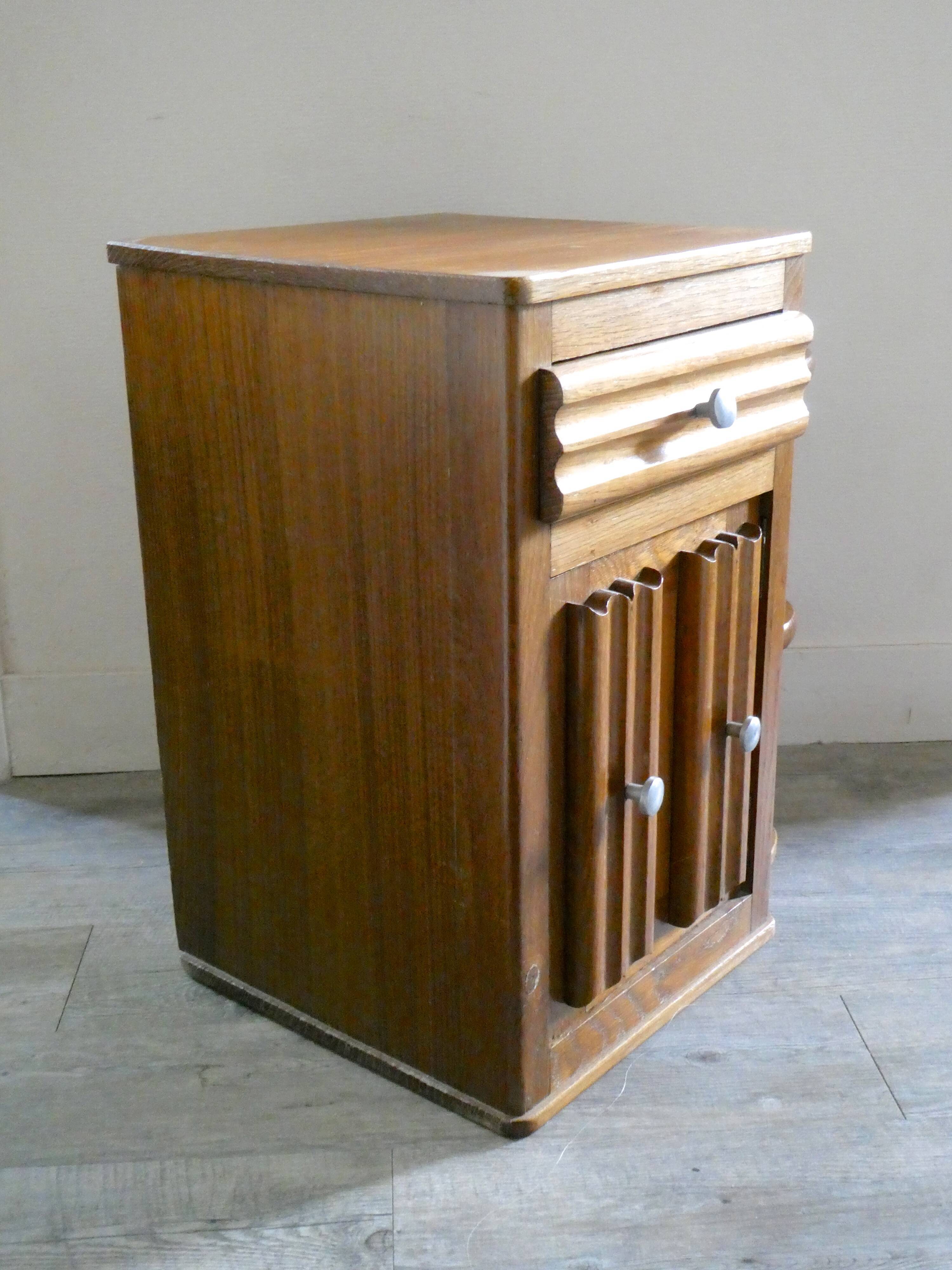 Bedside art deco of the years 40