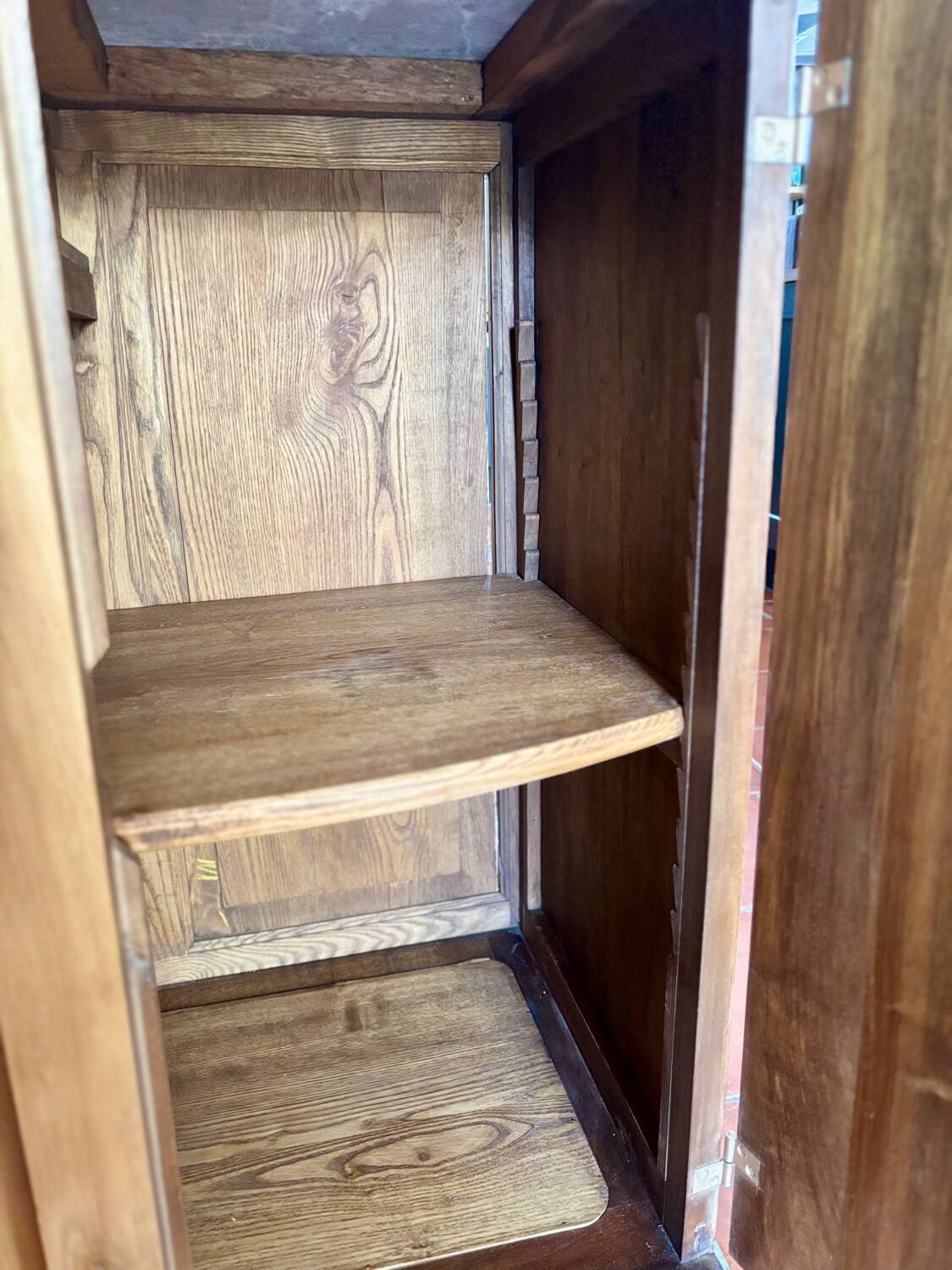 Buffet art déco en chêne massif