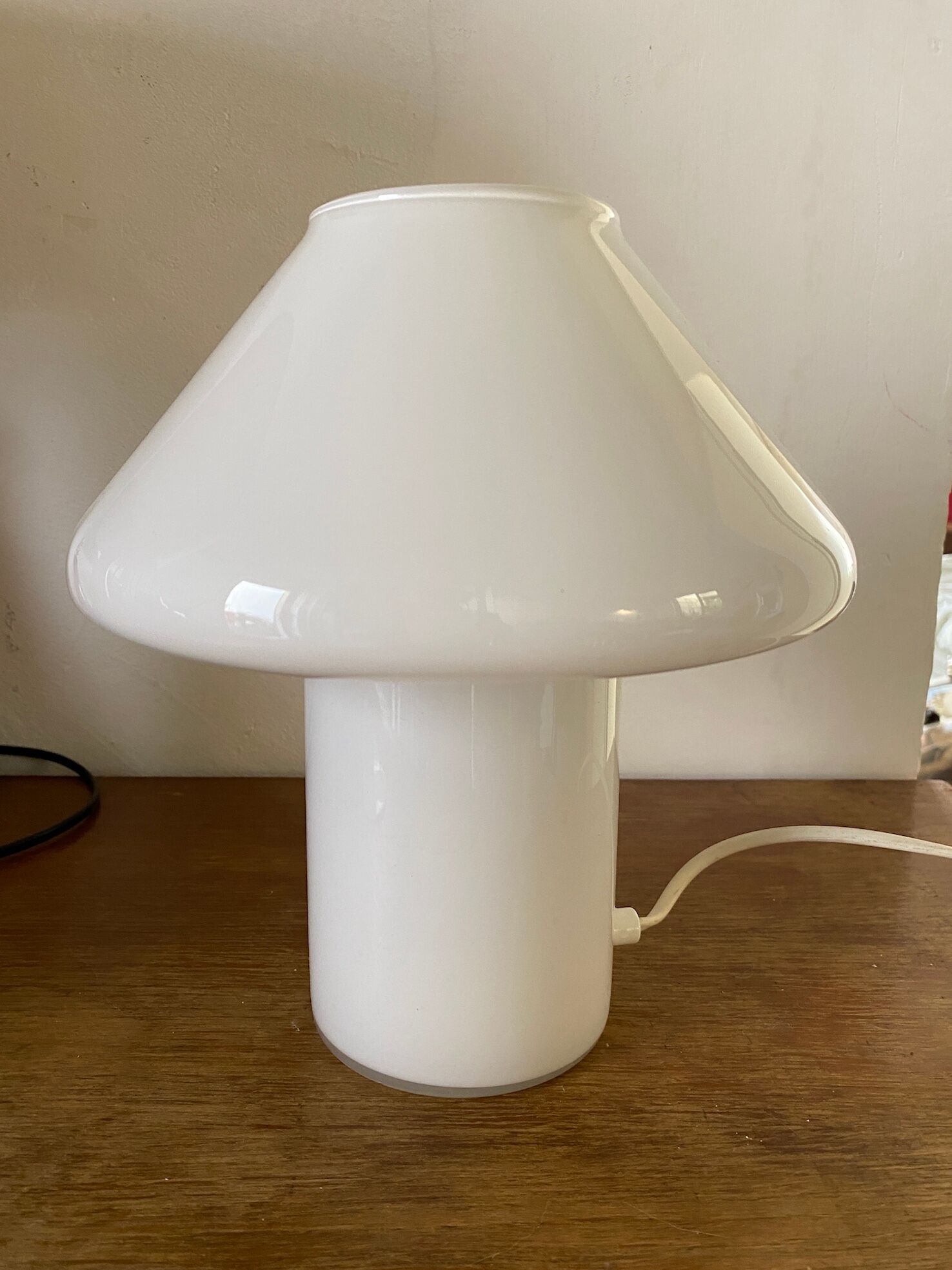Mushroom lamp in opaline glass 80 years power 100 watts max