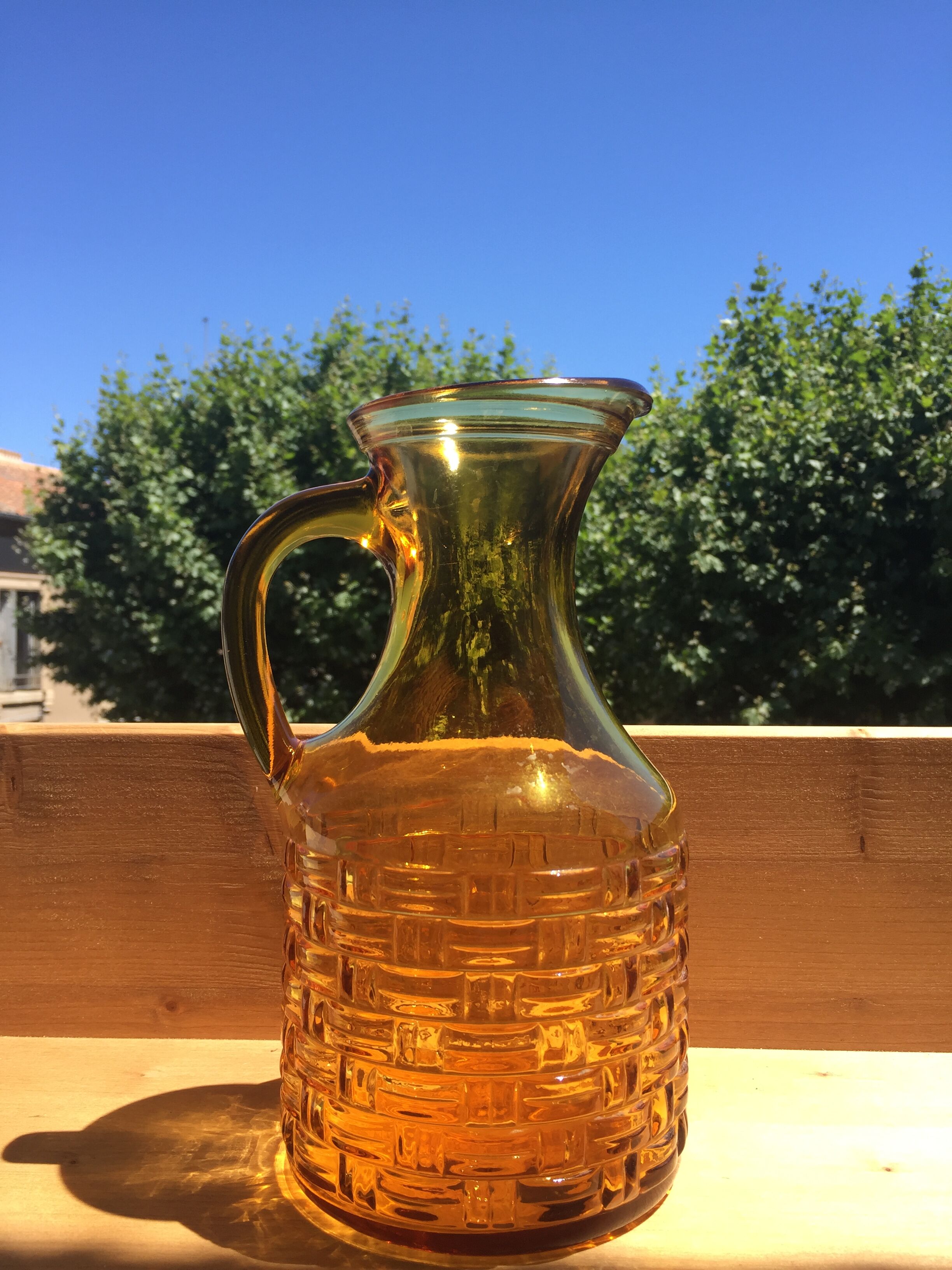 Carafe with canage decoration