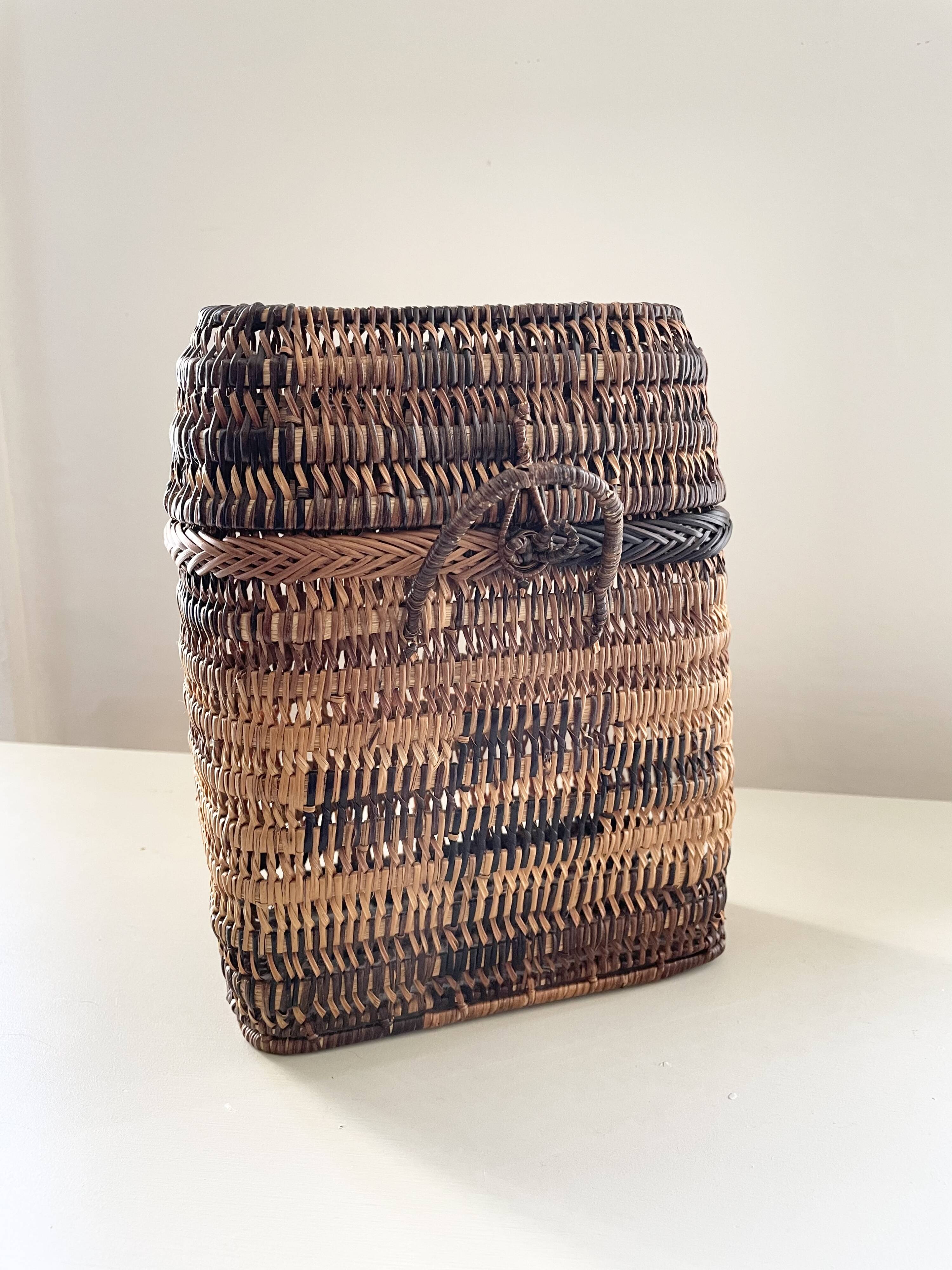 Asian rattan basket with lid 23×18 cm