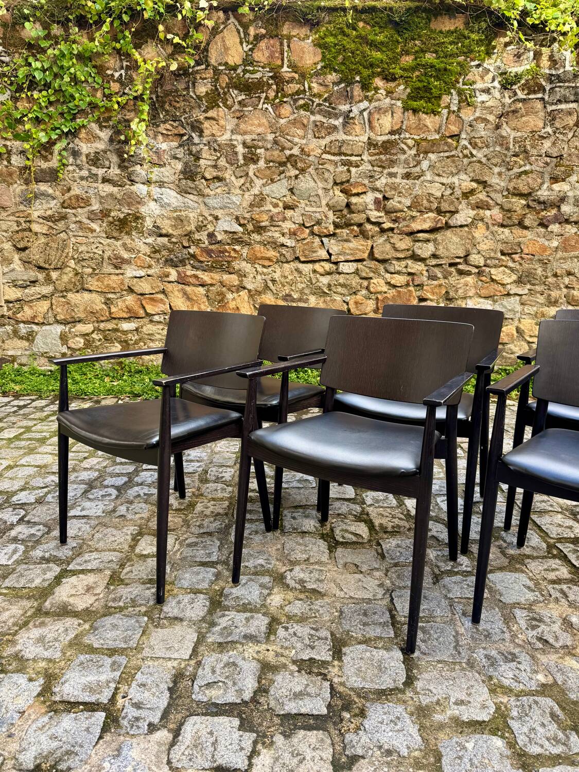 Happy Chairs Andreu World Lievore Altherr Molina