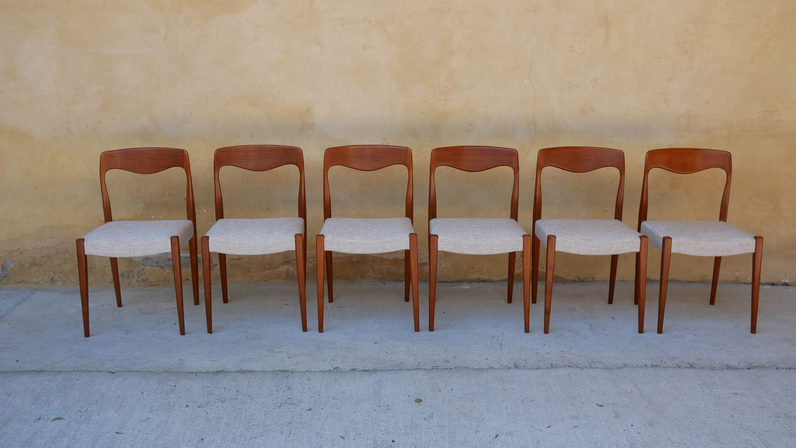 Set of 6 chairs Scandinavian teak by Niels Otto Møller