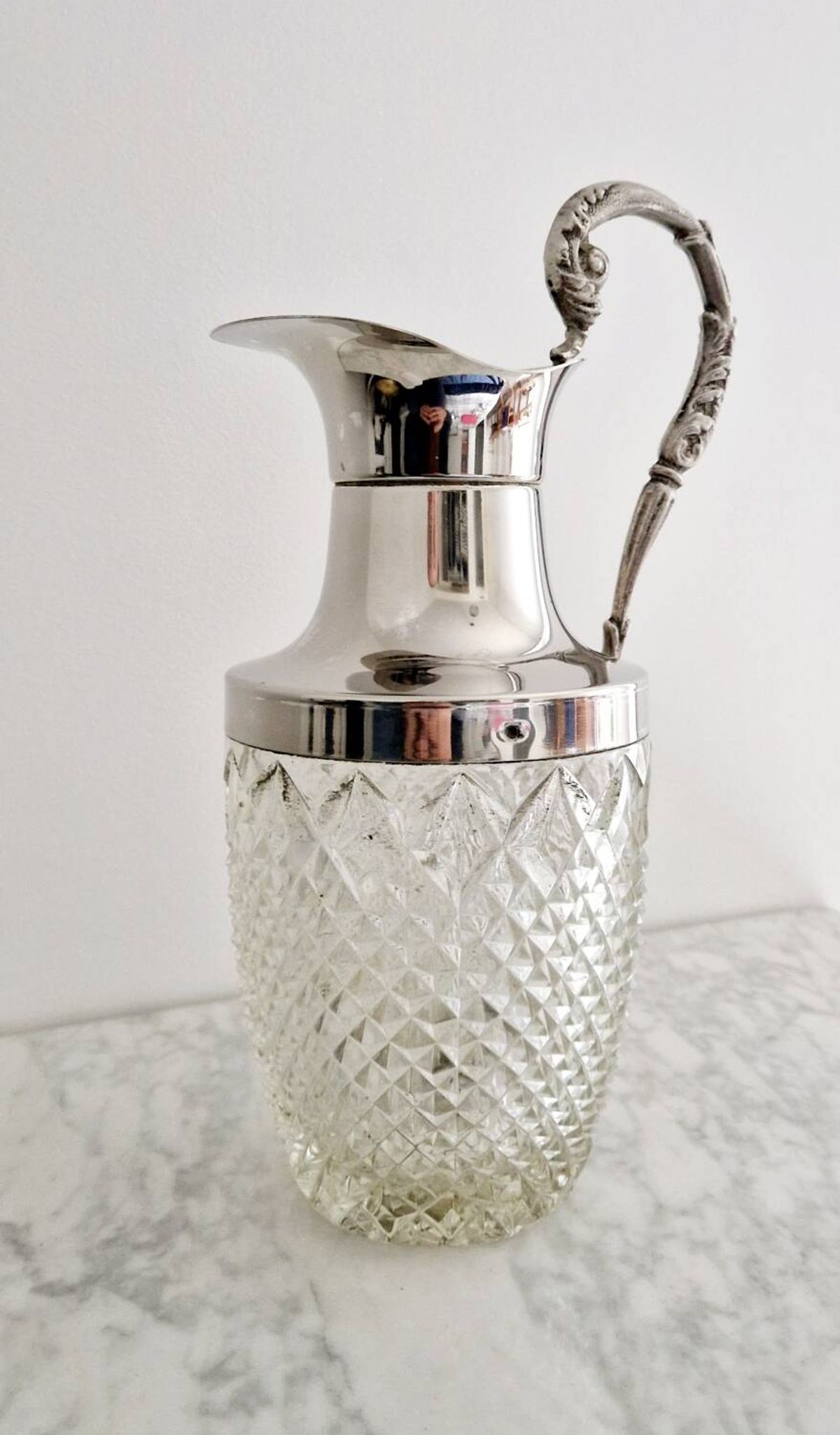 Carafe en verre et métal argenté