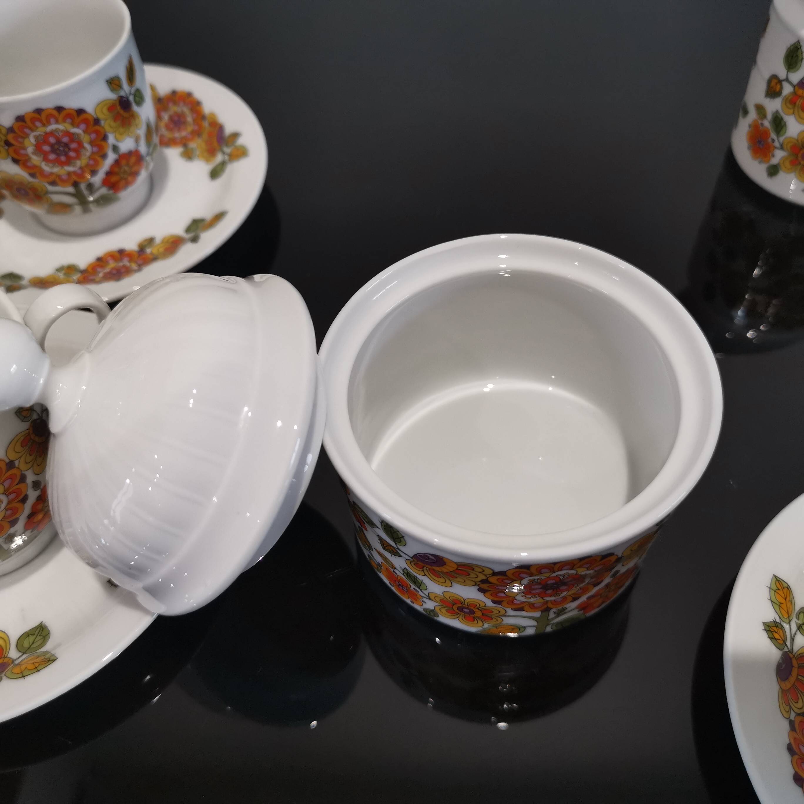 Porcelain coffee service Model Regina Bavaria Germany Vintage70'S