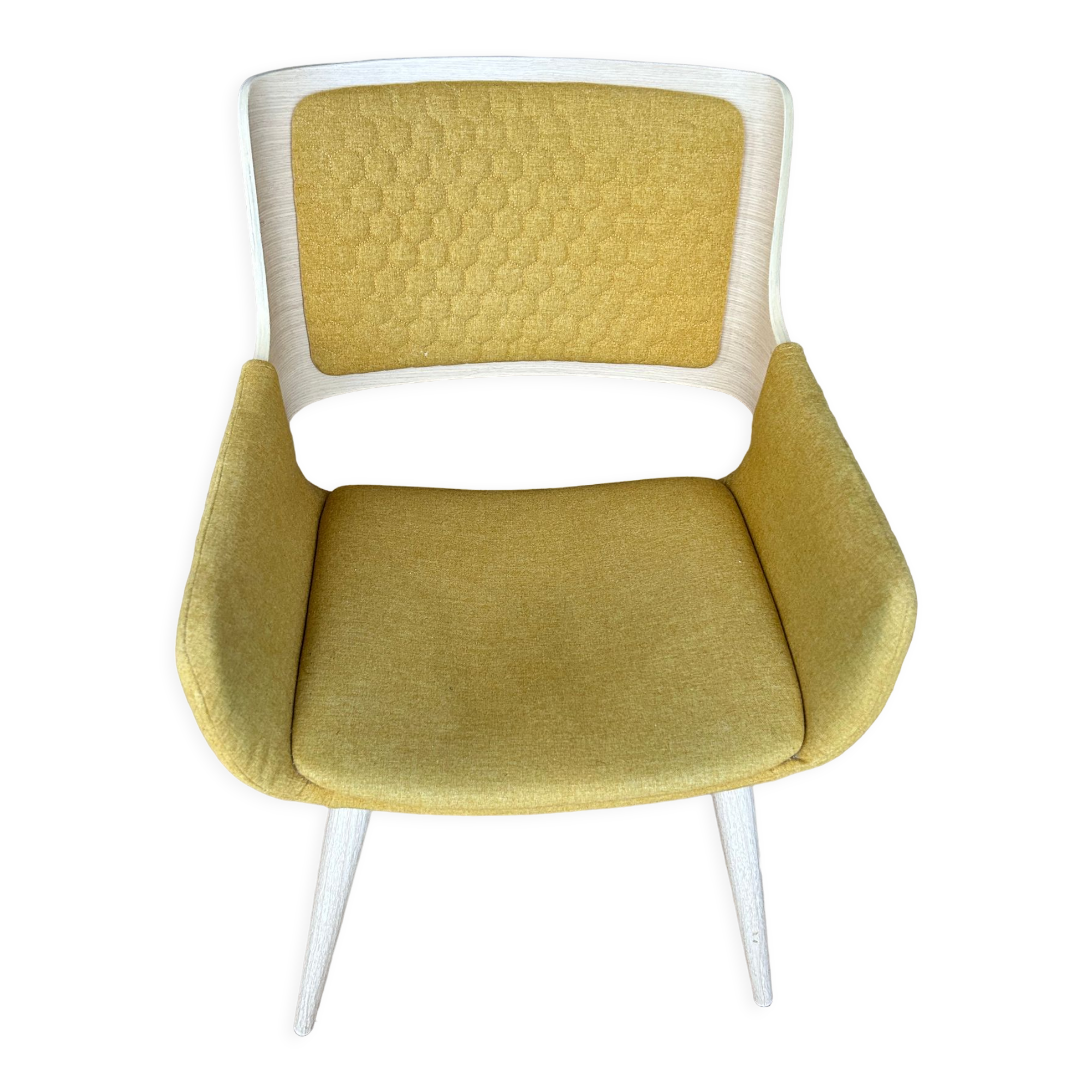 Kave home armchair