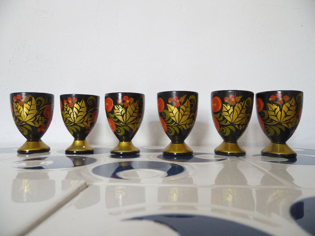 6 Wooden coquetiers Khokhloma