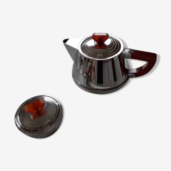 Teapot and sugarpot