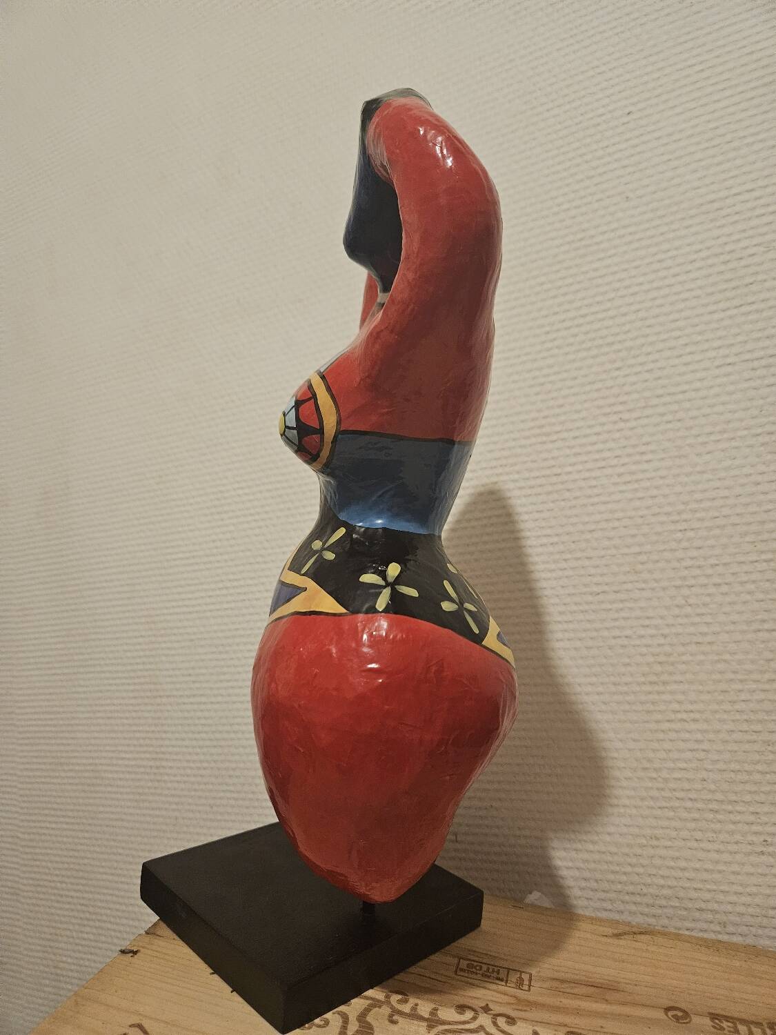 Nikki de saint phalle sculpture
