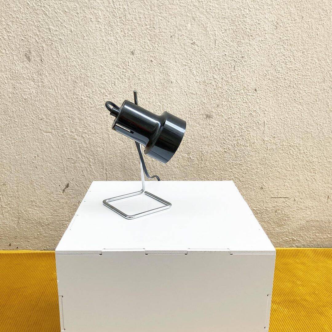 Petite lampe tube de bureau
