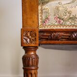 Fauteuil sculpté style Louis XVI