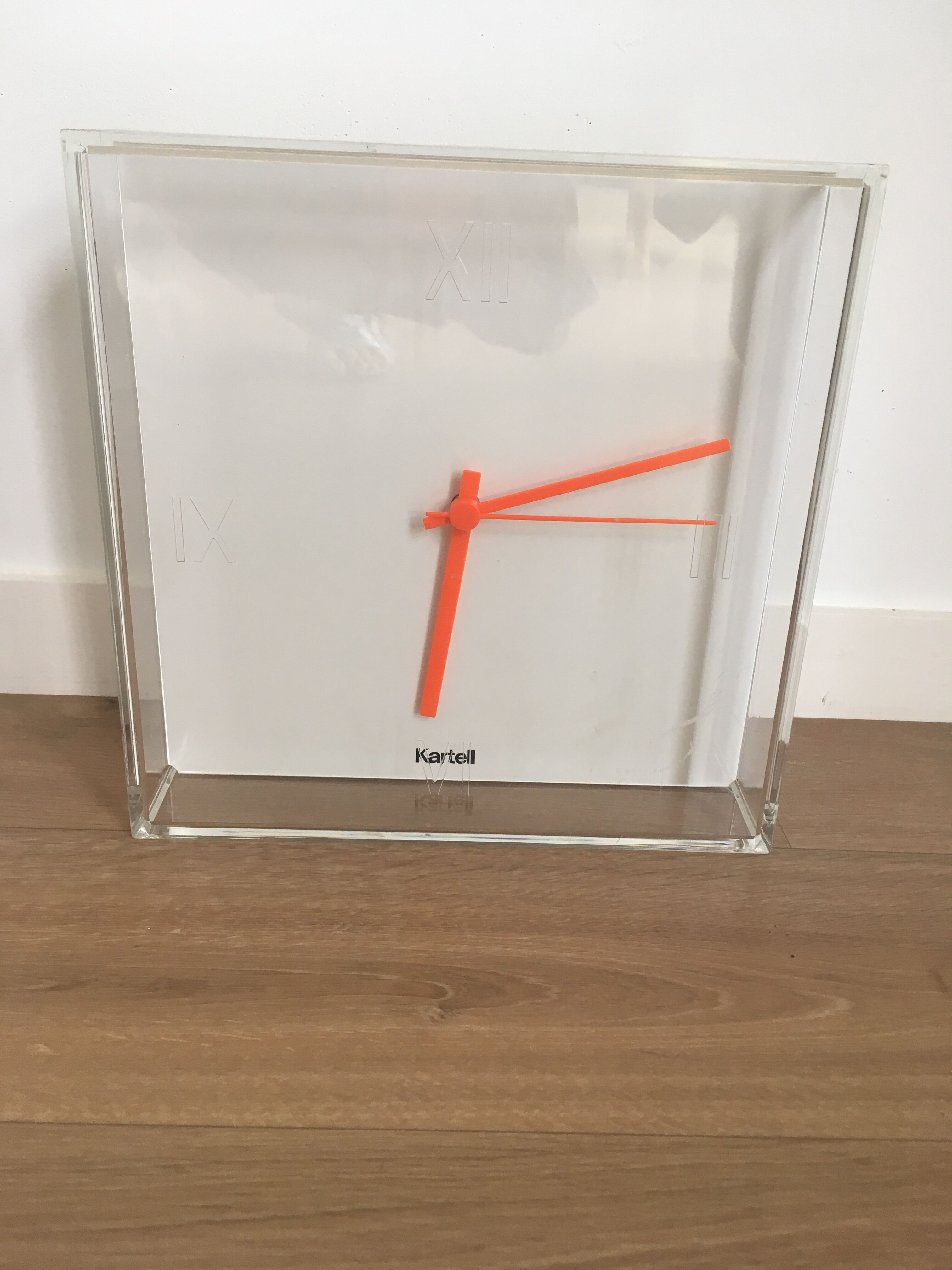 Tic Tac Clock by Kartell Starck - Quitllet