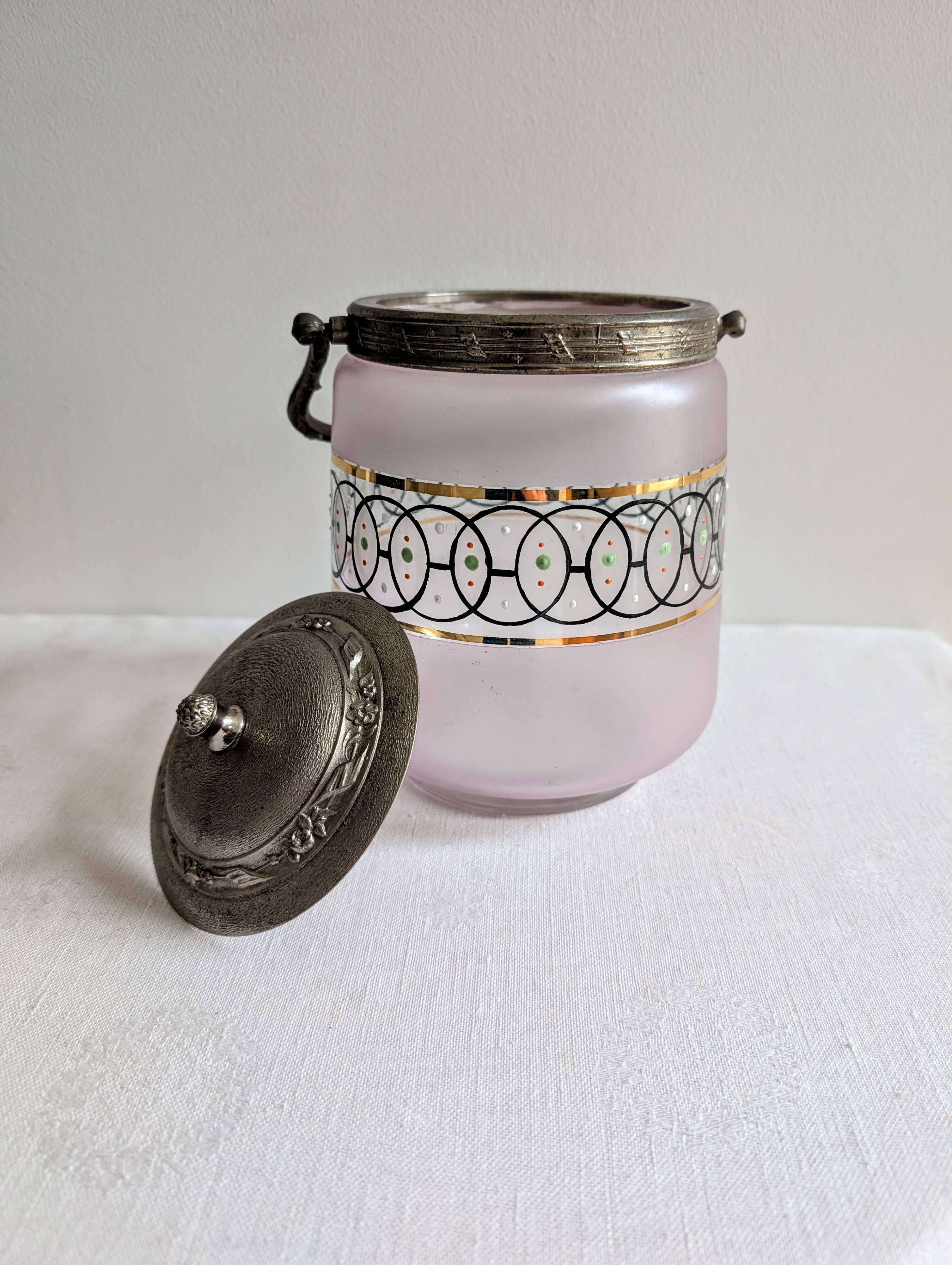 Antique glass bonbonnière in frosted violet with metal mount – Art Nouveau style