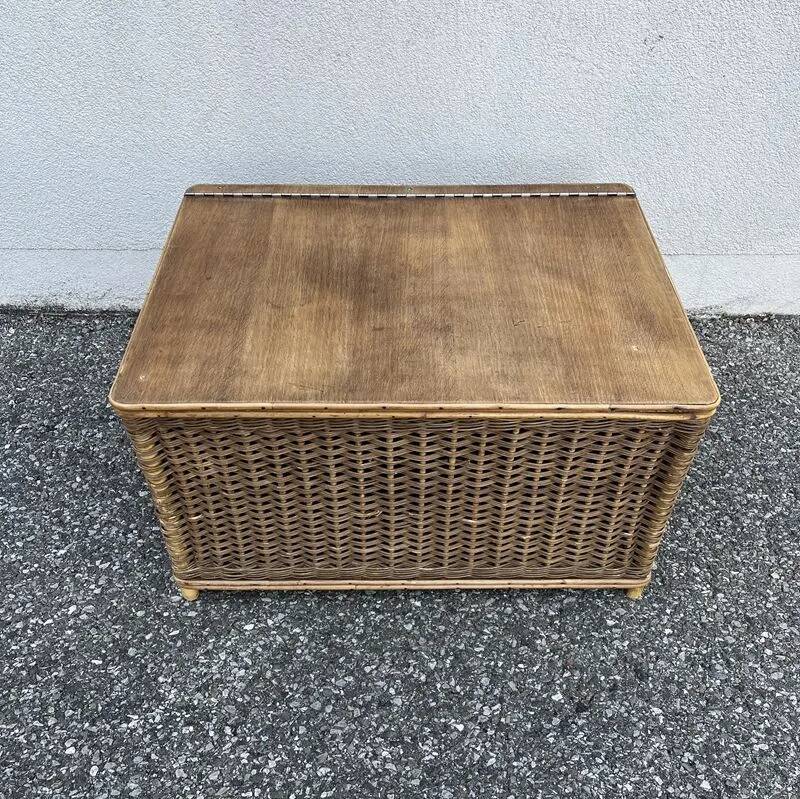 Coffre de rangement ancien
