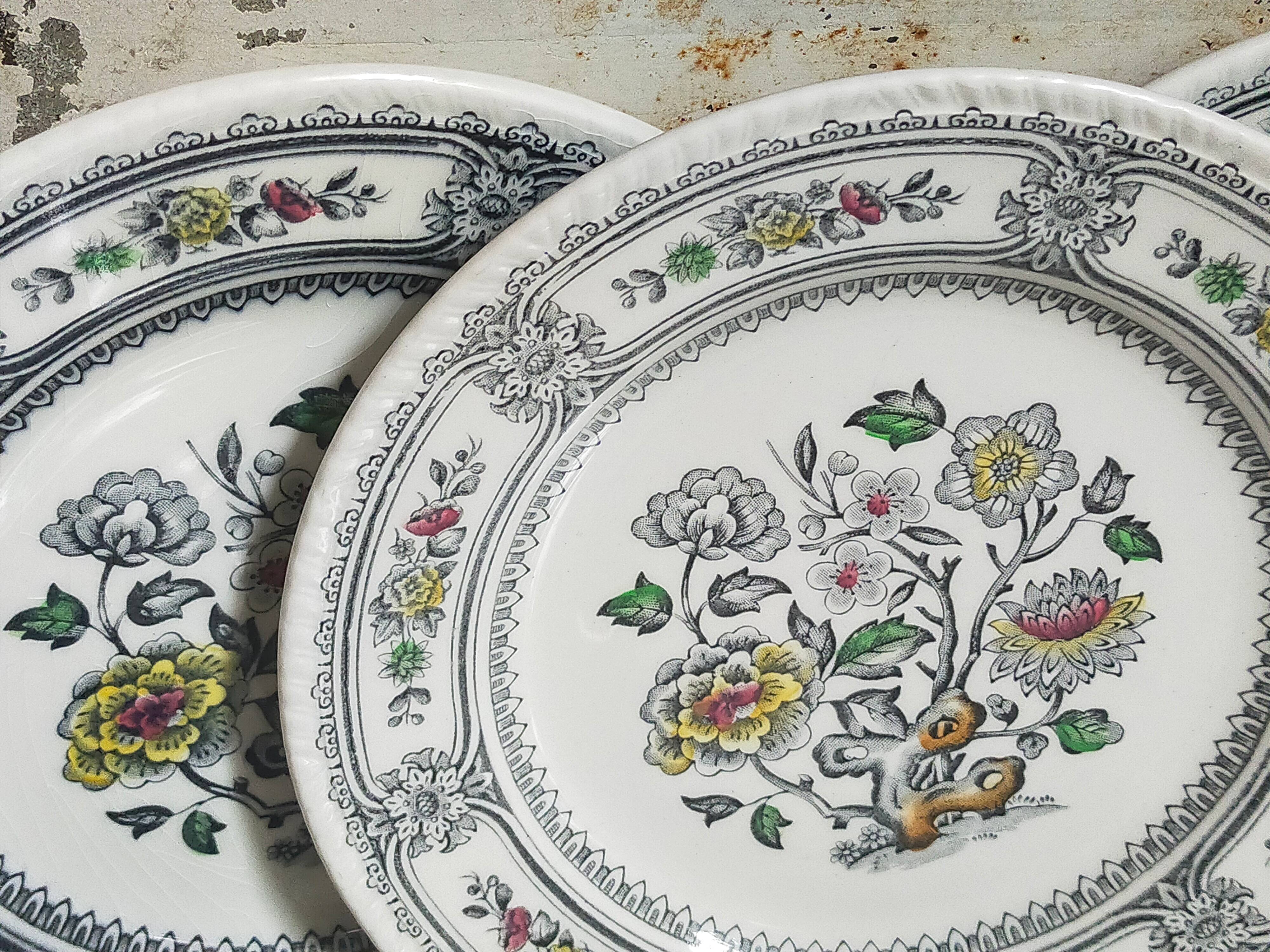 Six English porcelain dessert plates WOOD & SONS Dorset service