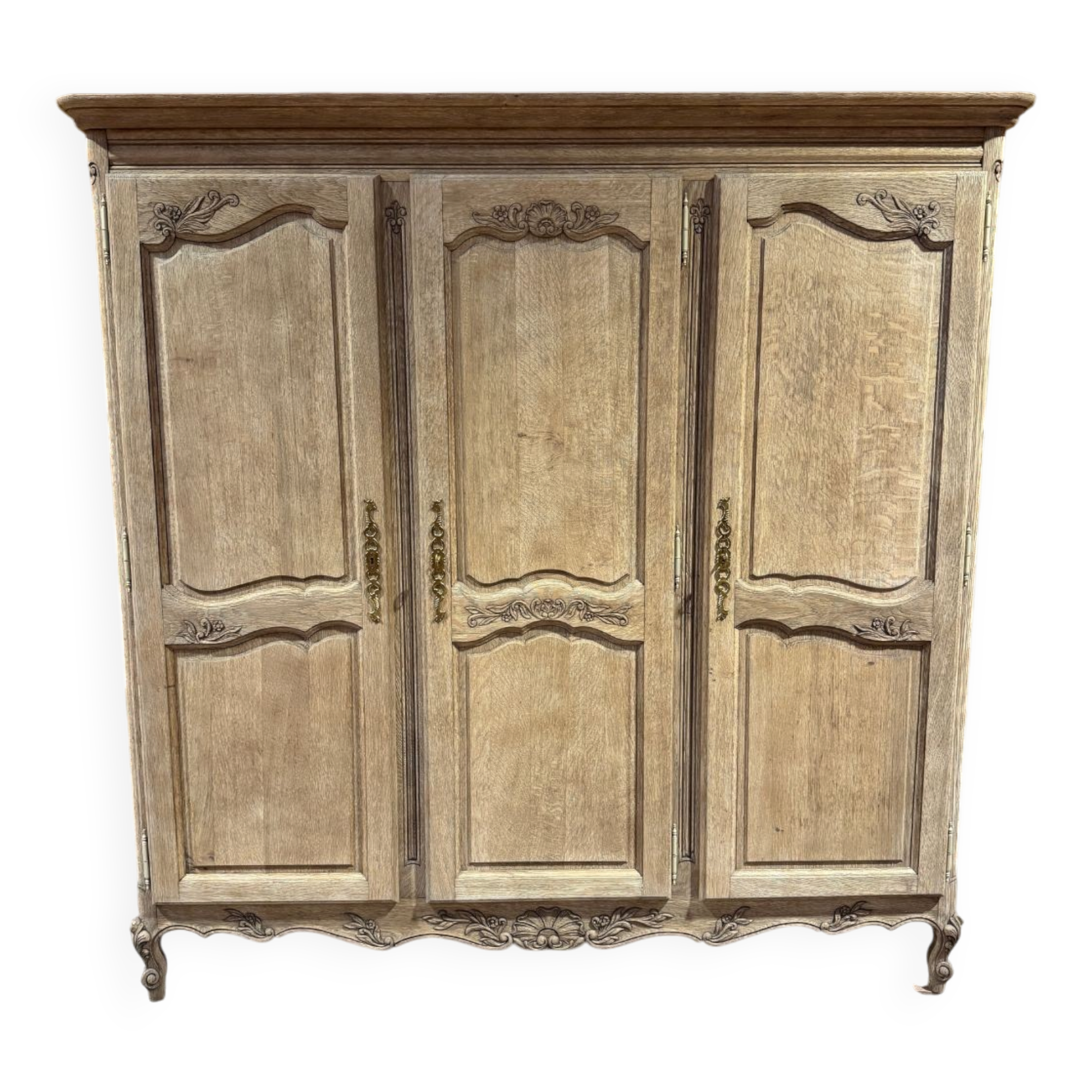 Oak wardrobe in Louis XV style