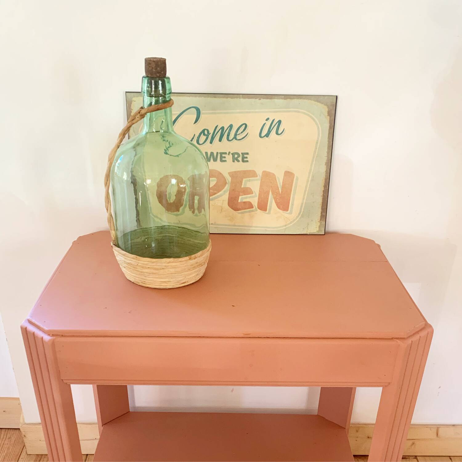 Bonbonne vintage en verre et raphia