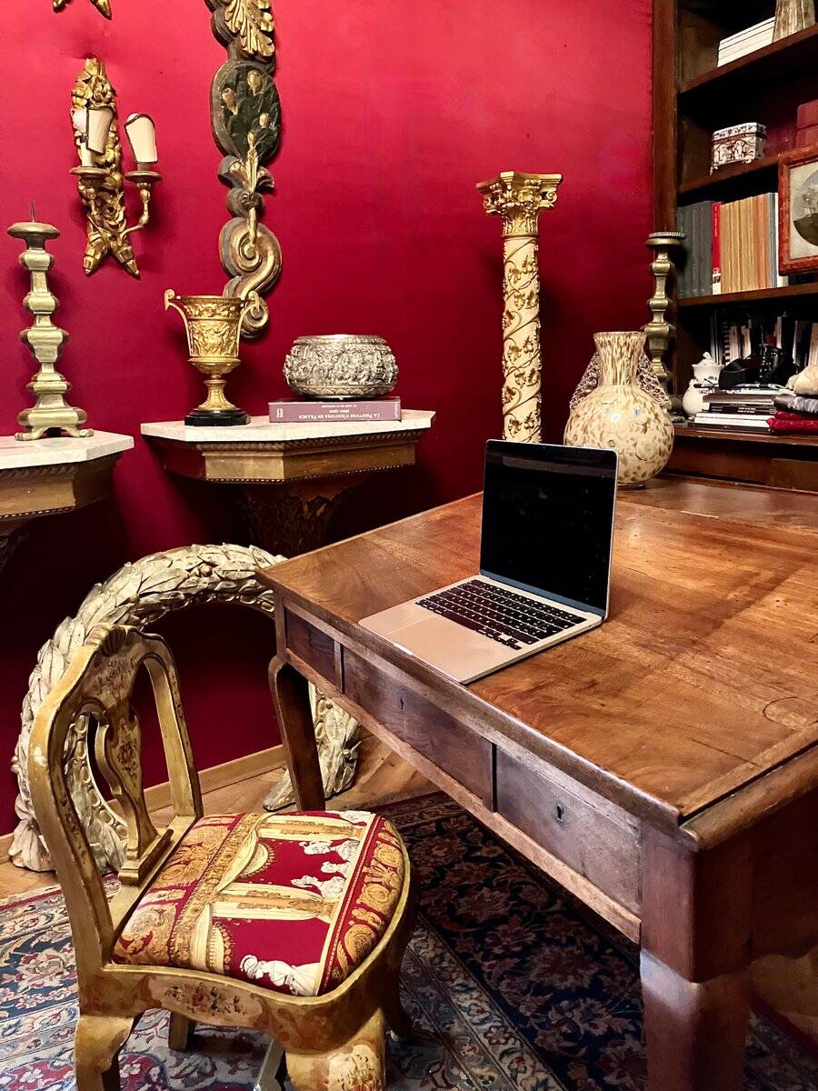 Antique French Writing Desk in Oak with Cabriole Legs, 1800s
