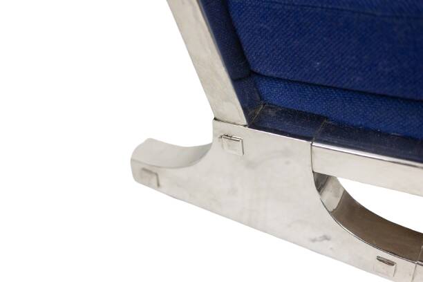 Pair of armchairs and pouf in chrome steel. 1970s, Valérian Rybar.