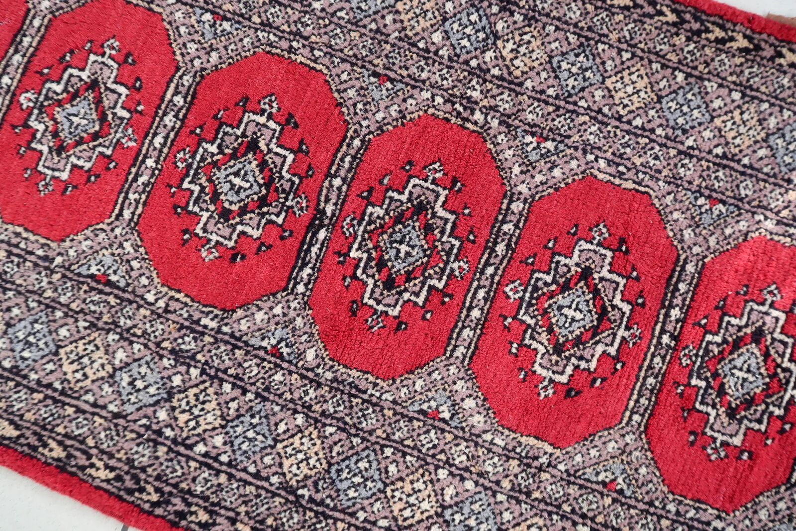 Mid-century vintage Uzbek Bukhara style wool runner 85cm x 241cm (1C1198)