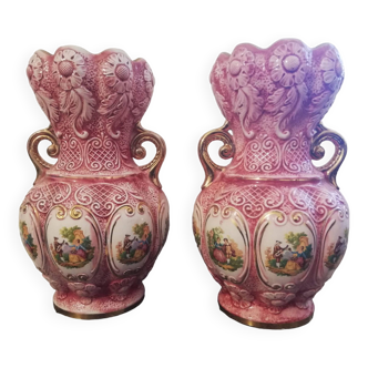 Paire de vases fragonard en porcelaine émaillée