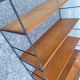 Étagères vintage bois et métal, rangement design