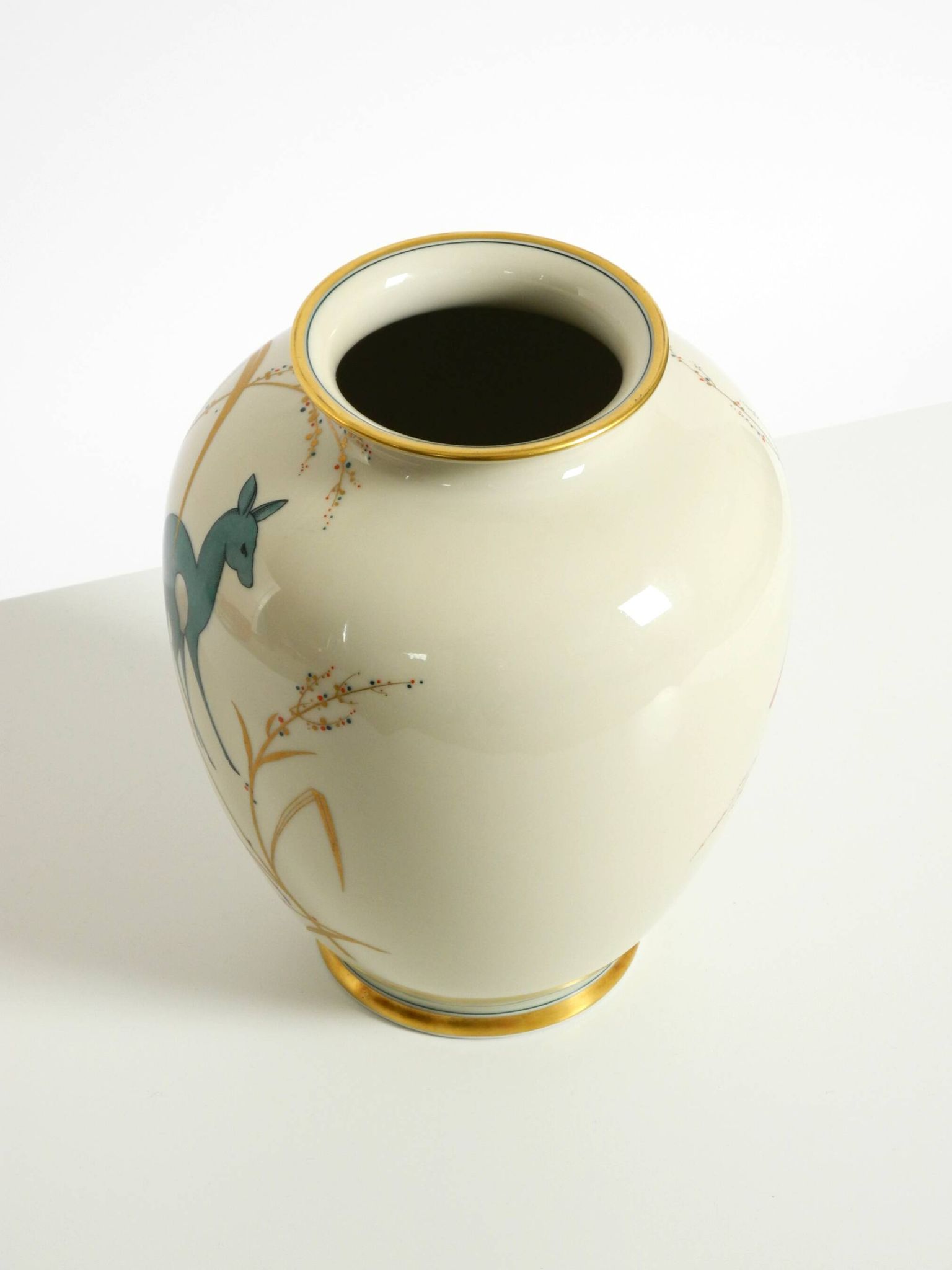 40s porcelain vase with handpainted wildlife motifs from PMR Bavaria Jaeger
