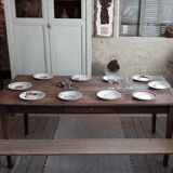 Farm table