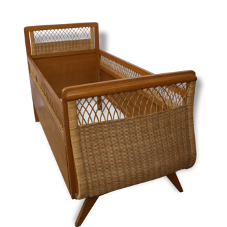 Cot oak and rattan with foot compass