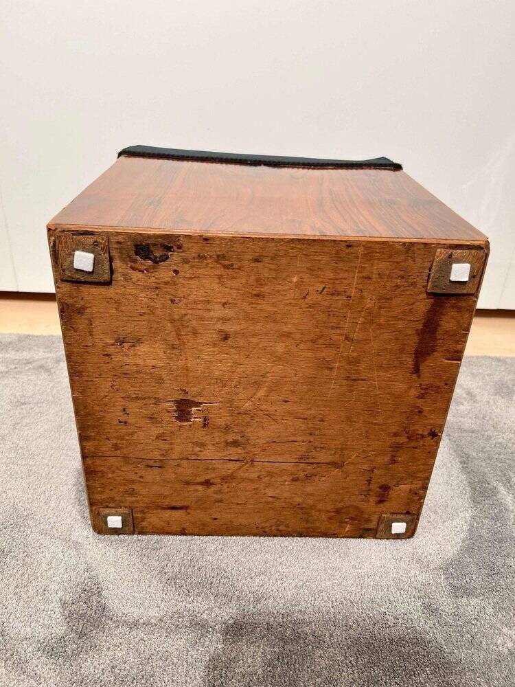 Art Deco Cubic Stool in Walnut Veneer, France, 1930s