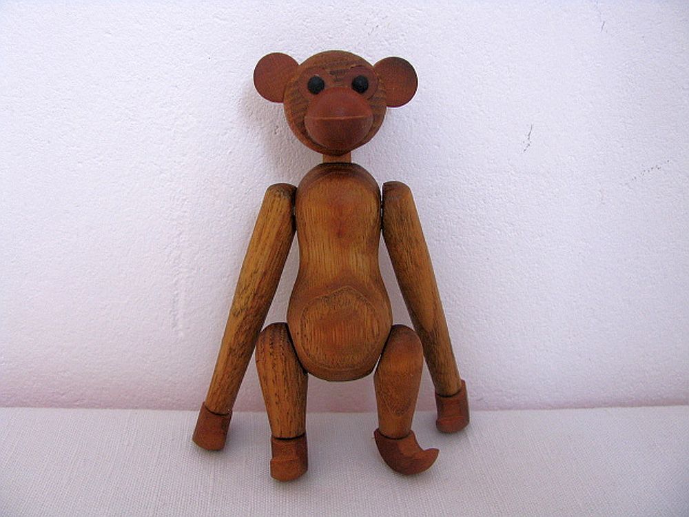 Teak monkey figurine Denmark 1970. no 2