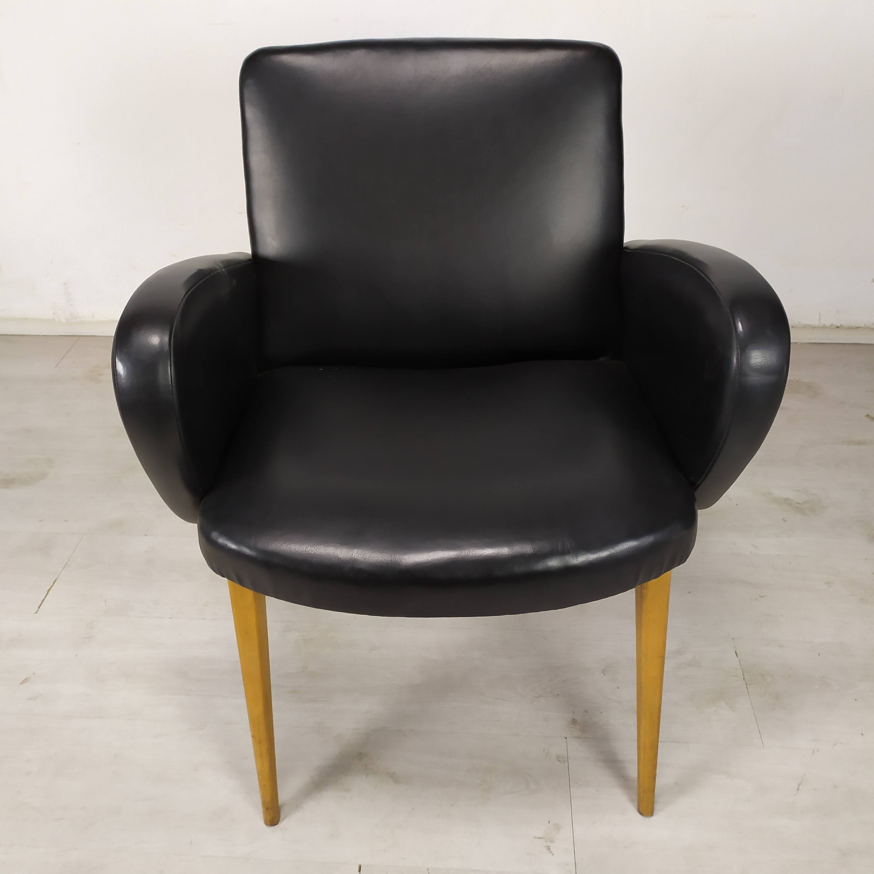 Vintage armchair skaï black