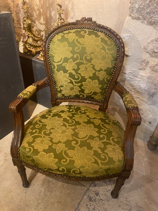 Fauteuil Voltaire style Louis 16