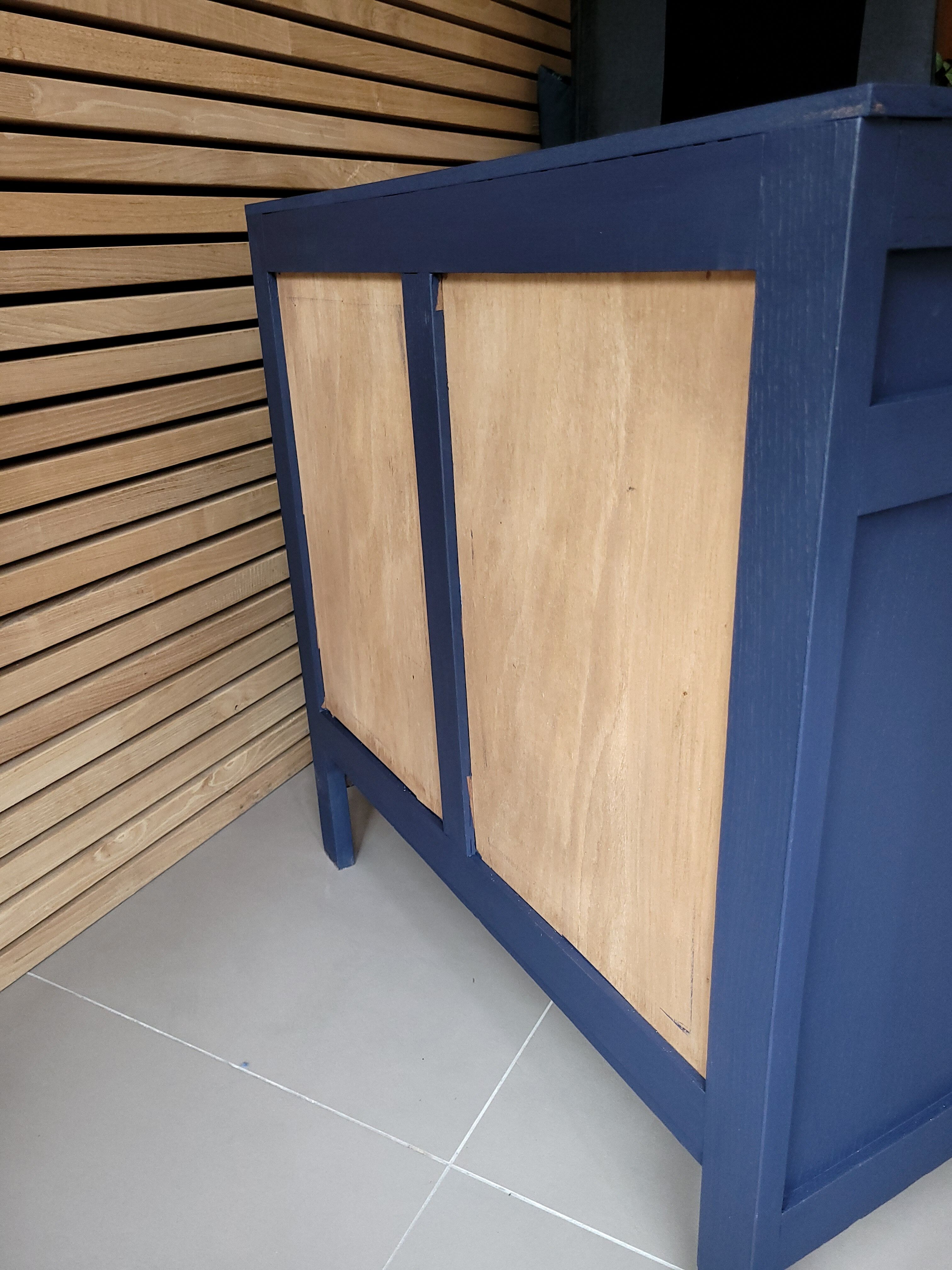 Vintage art deco chest of drawers fluted feet