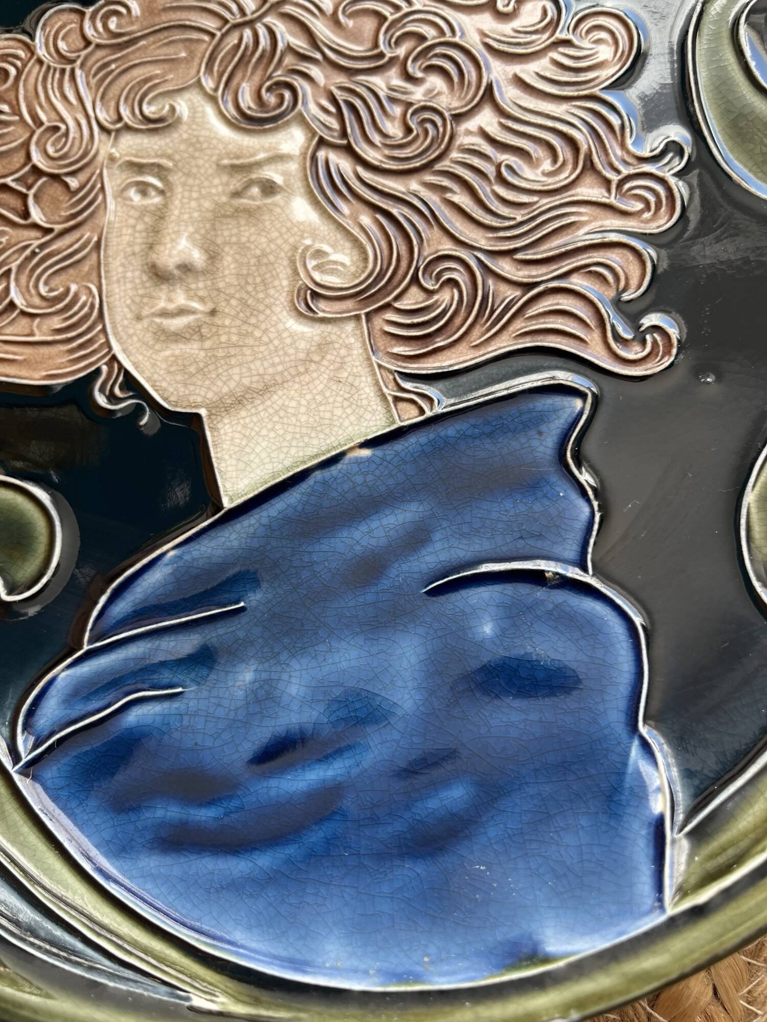 Majolica plate Art Nouveau