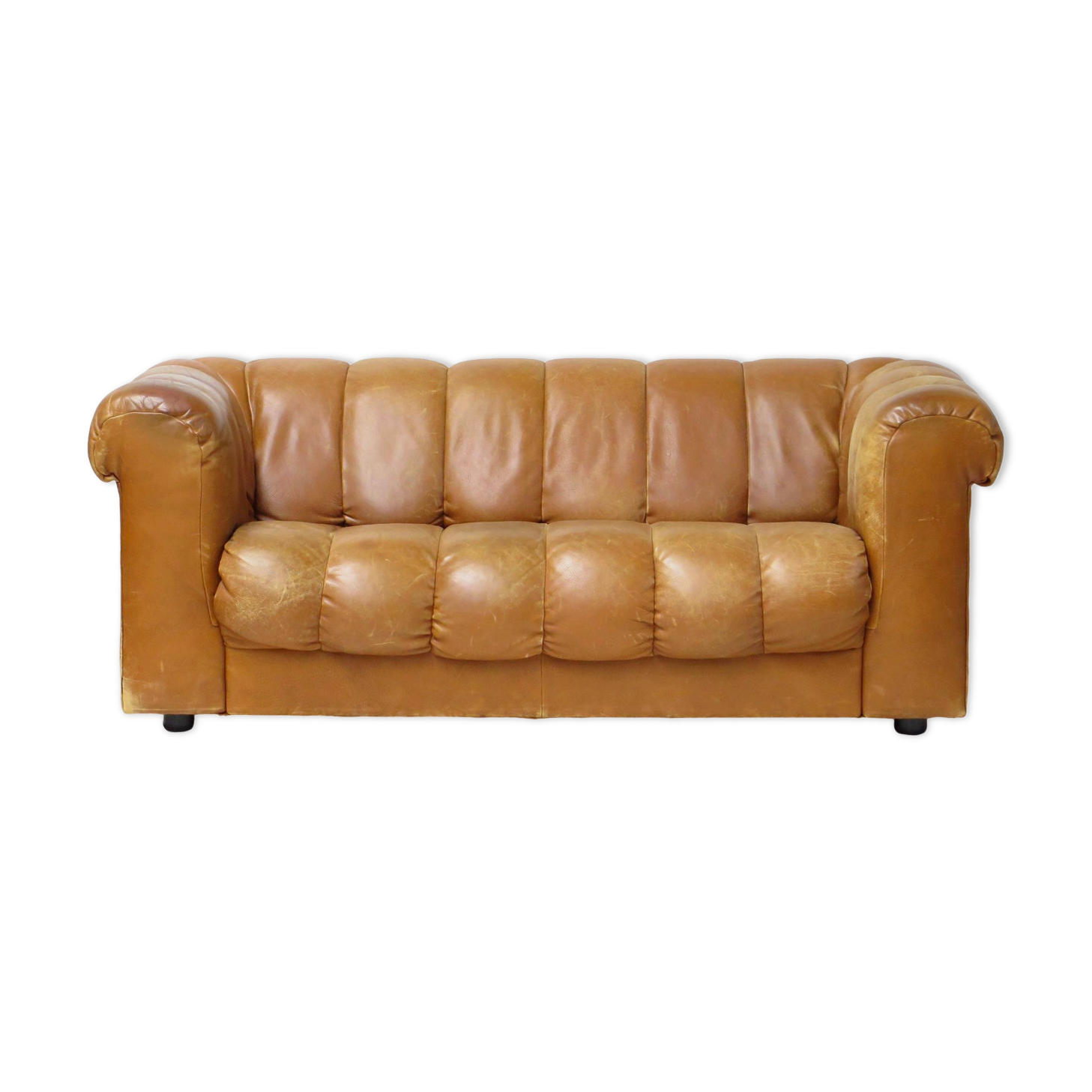 Mid century 2.5 seater sofa in thick cognac buffalo leather, 1970s.