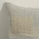 Coussin artisanal en toile ancienne style Kilim