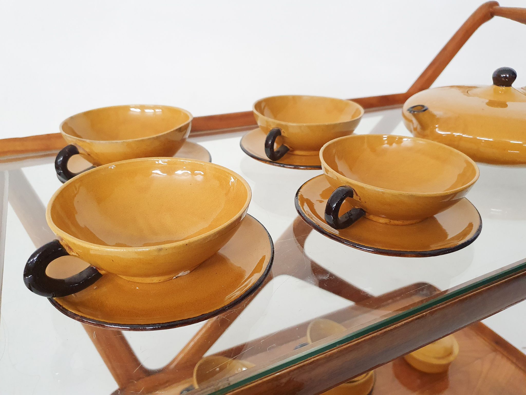 Vaisselle en porcelaine ocre de Roger Mourre pour Dieulefit, France années 1950