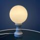 Lampe de table Space Age blanche en verre opalin