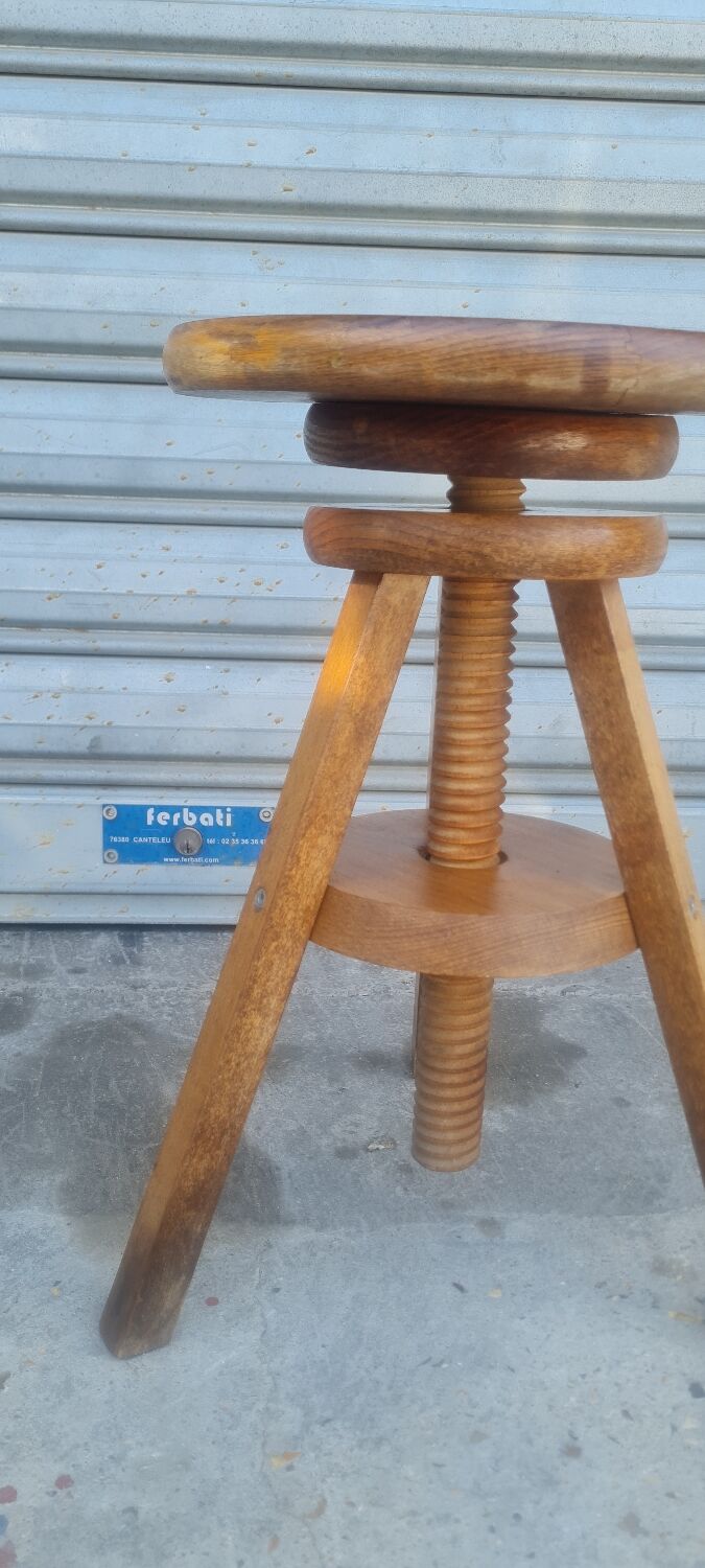 Solid wood screw workshop stool