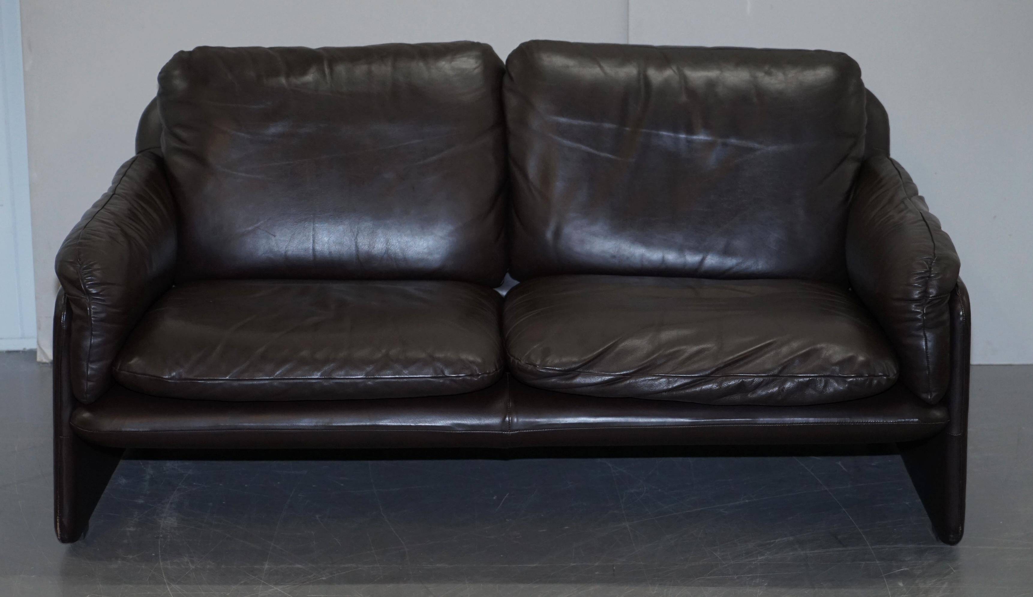 Two-seater Danish leather canapé Mid-Century Modern