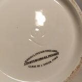Porcelain medicine jar